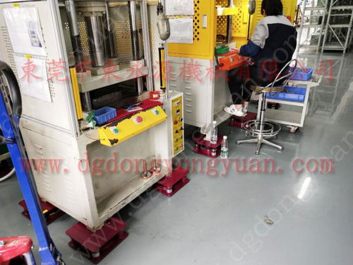 立式注塑機減振臺與焊管液壓打孔機減震墊 為何選錦德萊壓花機？